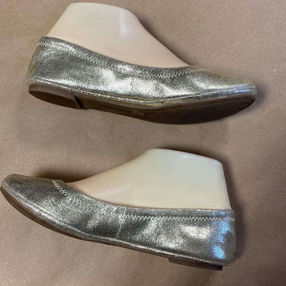 5/$50 Lucky Brand Metallic Gold Emmie Ballet Flats - Picture 5 of 8